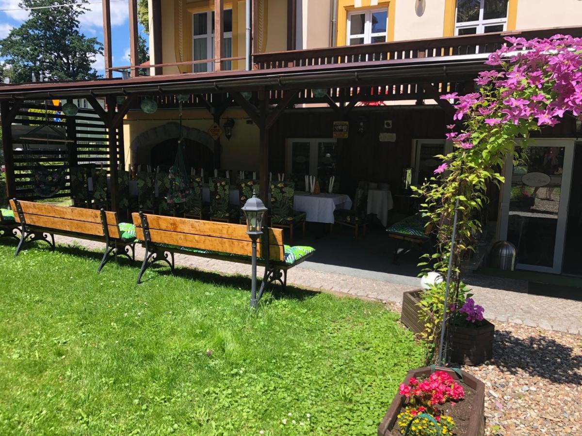 Hotel Bella Jelenia Góra Exteriör bild