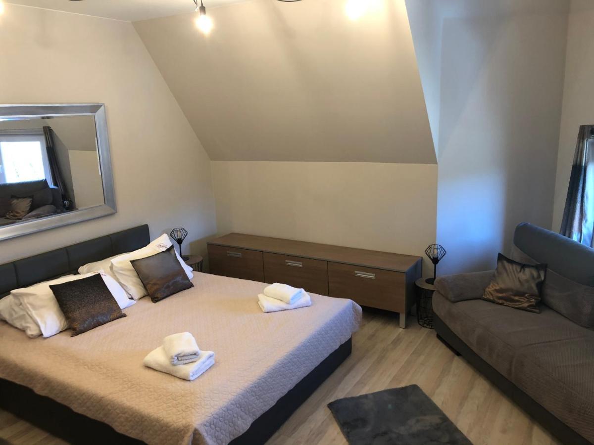 Hotel Bella Jelenia Góra Exteriör bild