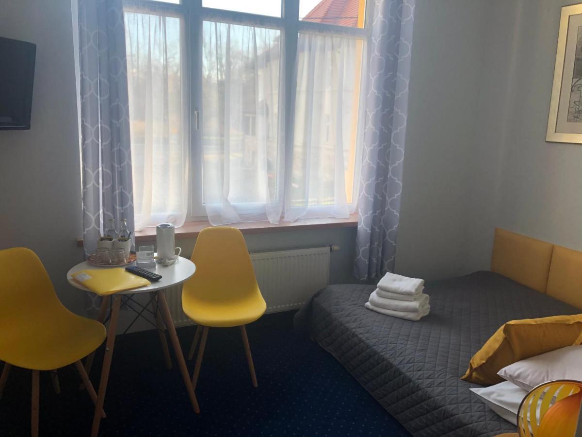 Hotel Bella Jelenia Góra Exteriör bild
